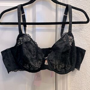 Savage x fenty black lace bralette